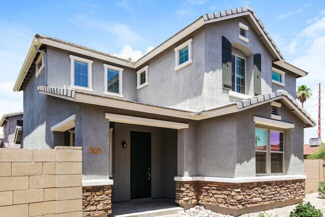 Foto del edificio - 5720 E Butte St