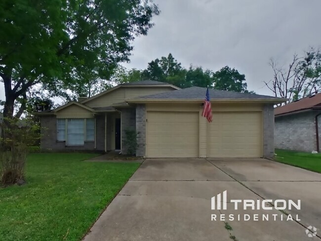 Building Photo - 15215 Cedar Ridge Dr