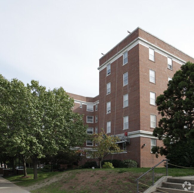 Livingston Manor Senior Living Apartments New Brunswick, NJ