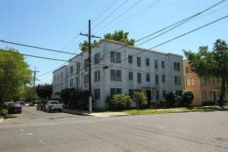 Corner location - 3300 Prytania St
