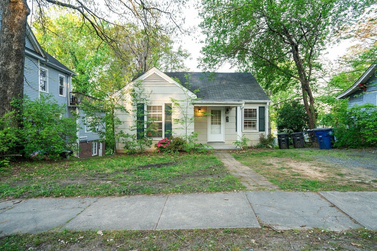 Photo - 1017 West End Blvd