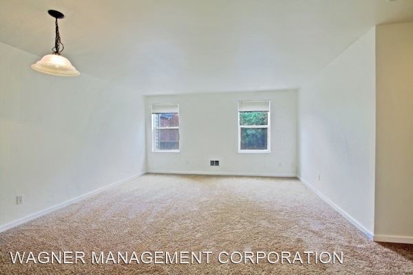 Foto del edificio - 2010 S Main St