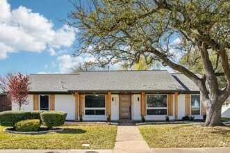 Building Photo - 7206 Clearhaven Dr