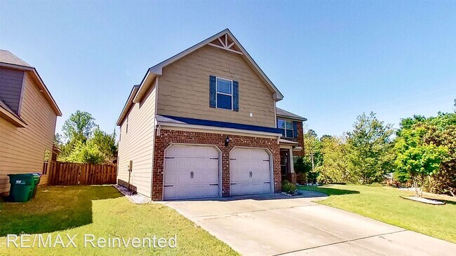 Foto del edificio - 4 br, 4 bath House - 4044 Lakewood Drive