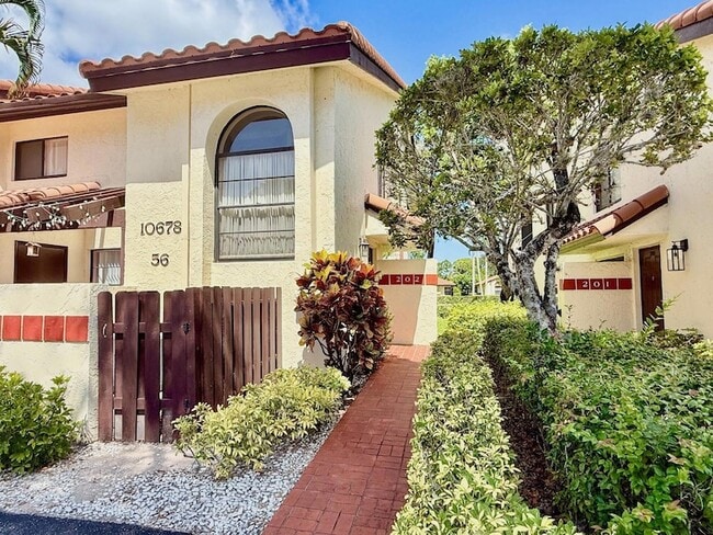 Building Photo - 10678 Ocean Palm Way