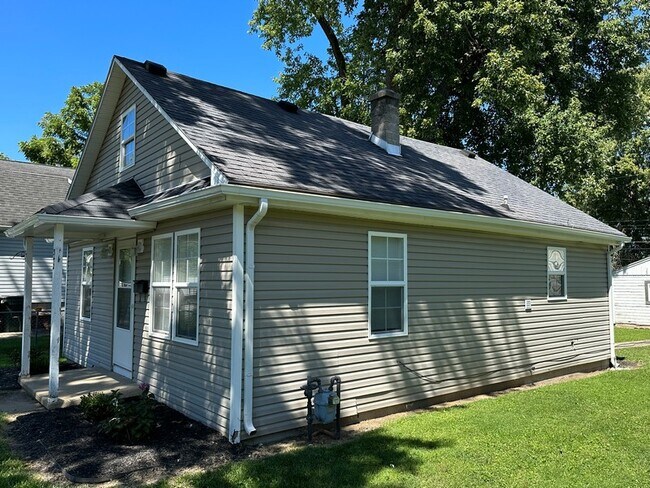 Exterior - 342 Pocahontas St