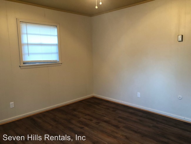 Foto del edificio - 609-609 Hardy Ave SW