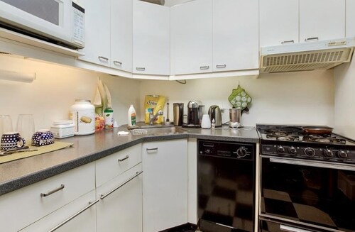 Foto del edificio - 24 Lexington Ave