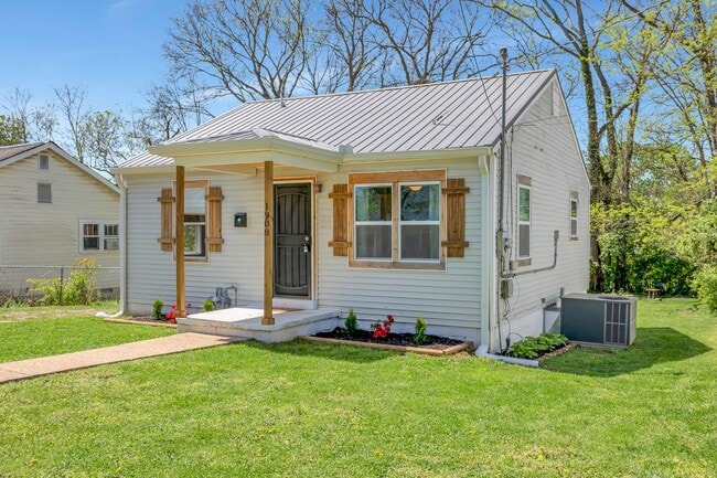 Building Photo - 1908 Cherry St