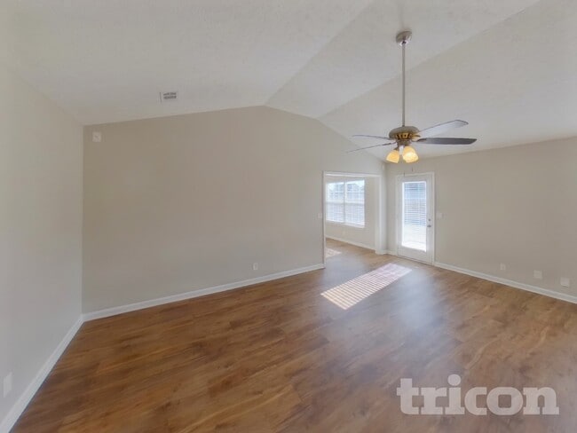 Foto del edificio - 3107 Donard Ct