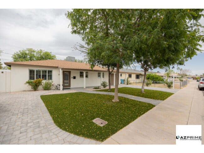 Foto del edificio - Lovely 3/2 Phoenix House with Backyard Oasis!