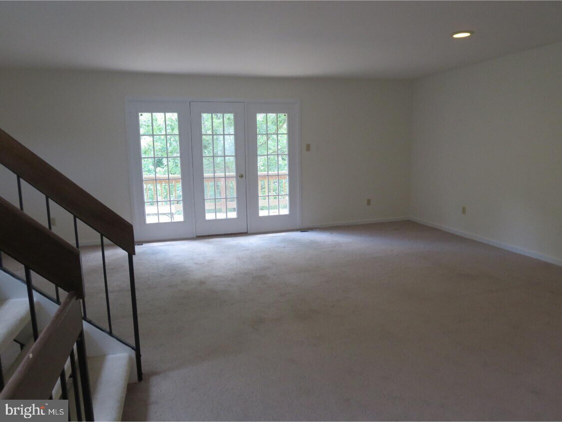 108 Chanticleer, Cherry Hill, NJ 08003 Condo for Rent in Cherry Hill