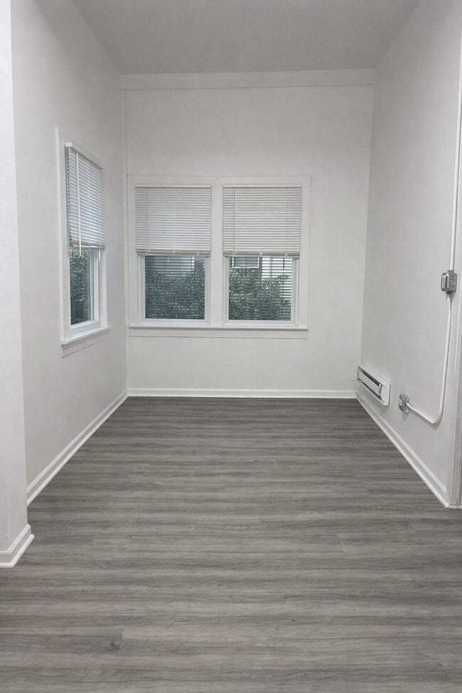 Building Photo - 5543 S Shields Ave