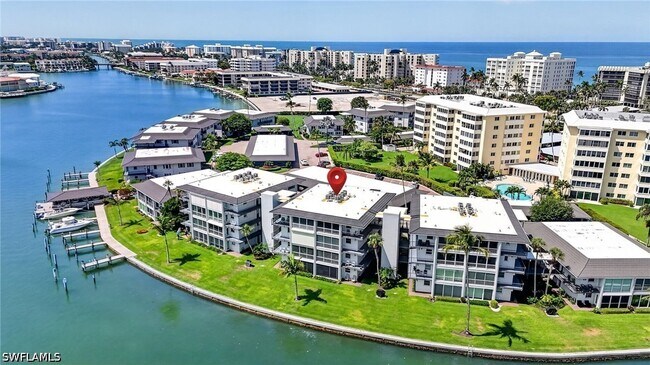 Building Photo - 3400 Gulf Shore Blvd N