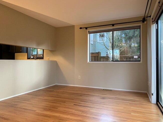 Building Photo - 9427 25th Ave NE