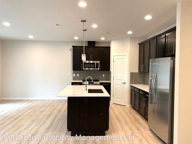 Building Photo - 4 br, 2.5 bath House - 14028 44th Dr SE Un...