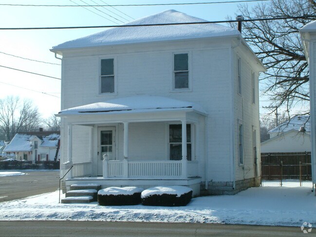 Building Photo - 218-222 N College St