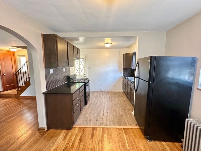Building Photo - Updated 2 Bed, 1 Bath Home in Braddock Hil...