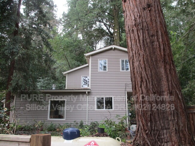 Building Photo - 18092 Idalyn Drive