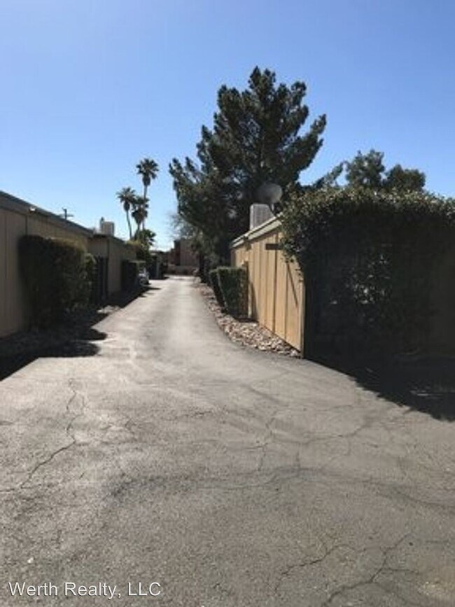 1811 E Blacklidge Dr, Tucson, AZ 85719 Apartment for Rent in Tucson