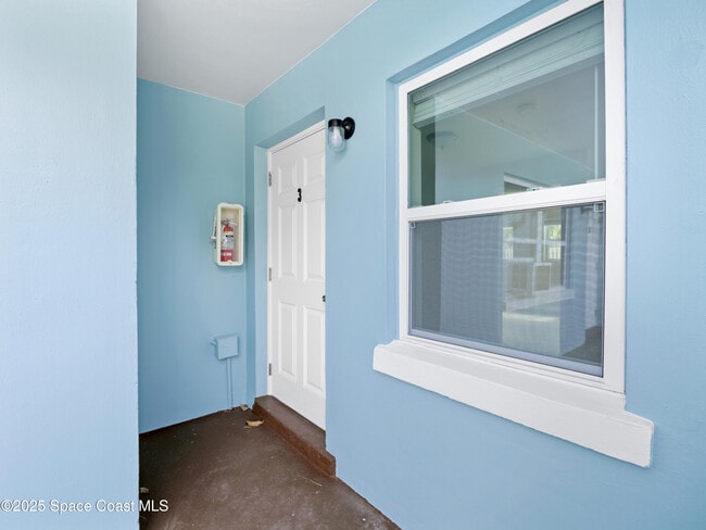 Foto del edificio - 101 Deland Ave