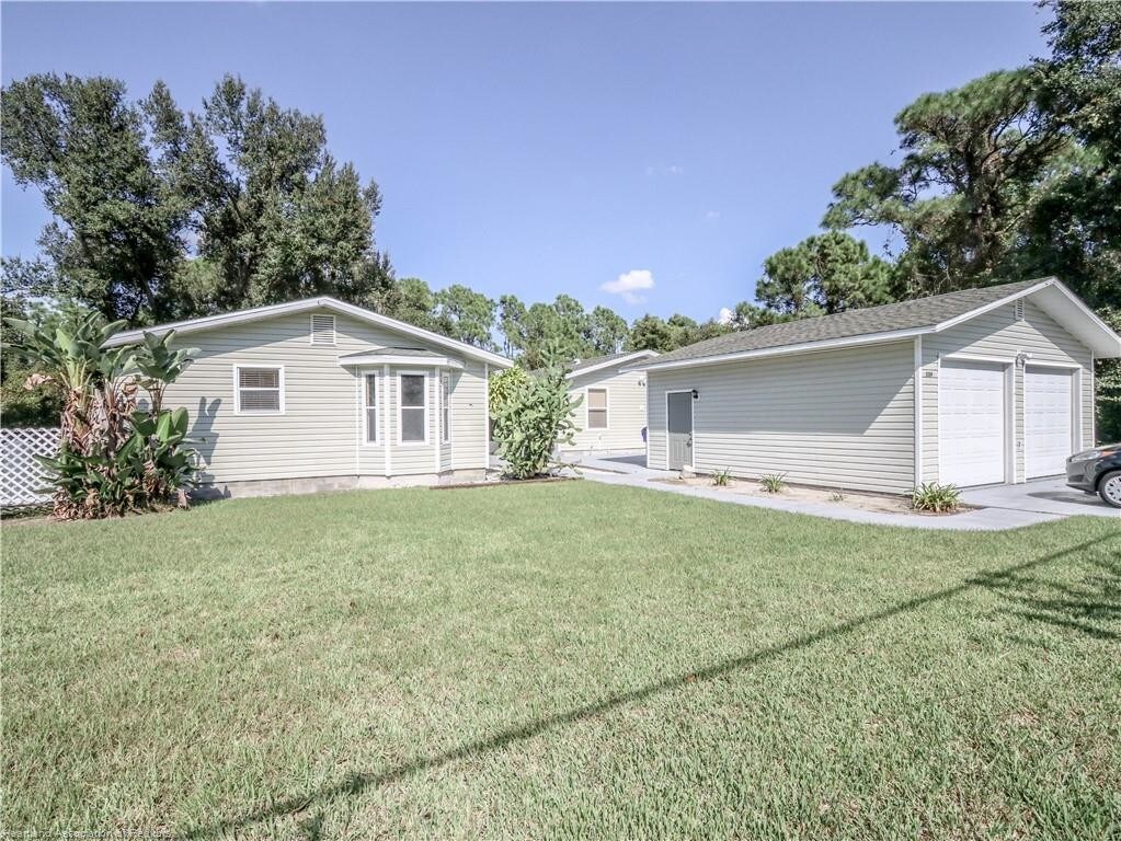 Primary Photo - 3139 Lake June Blvd