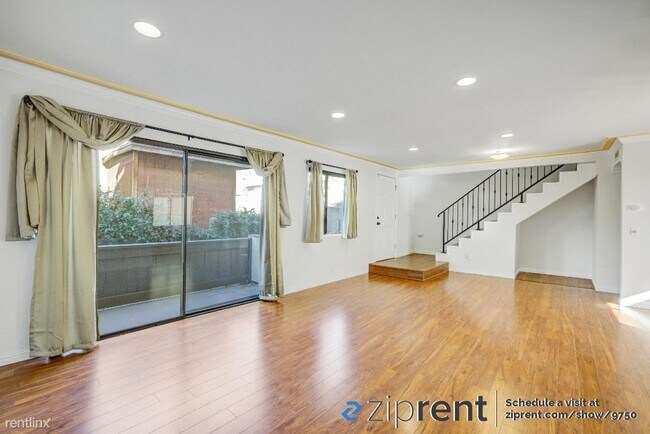 Foto del edificio - 2 br, 2.5 bath Townhome - 10240 Silverton ...