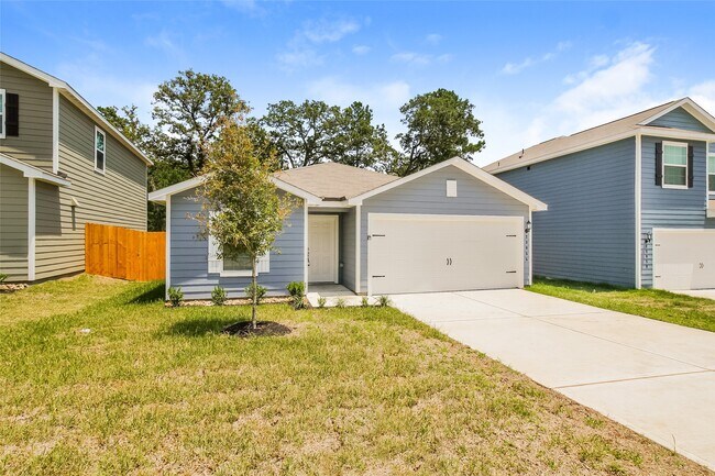Building Photo - 23055 Bellini Dr