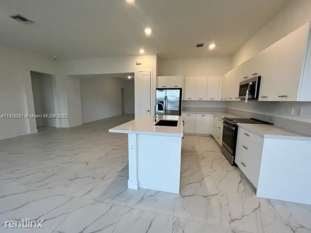 Building Photo - 4 br, 3 bath House - 17373 SW 46th St