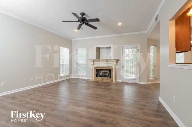 Foto del edificio - 3021 Bowron Rd