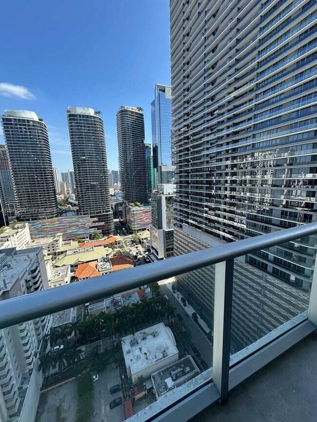 Foto del edificio - 1100 S Miami Ave