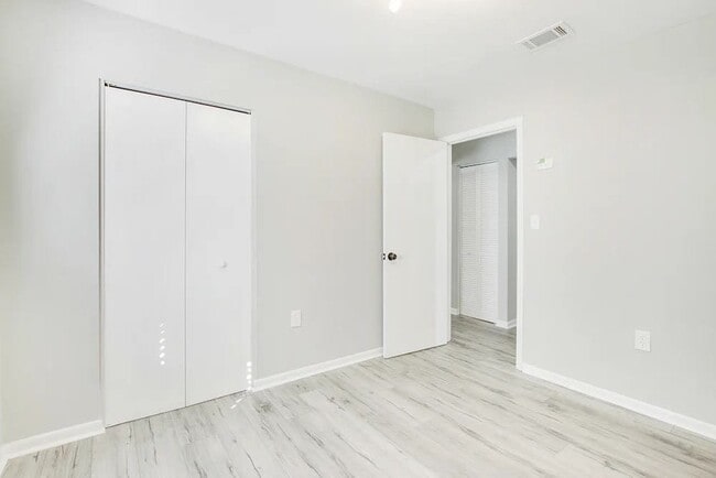 Building Photo - 434 Gaylin Ct