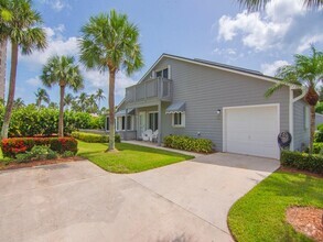 Building Photo - 4949 N Hwy A1A