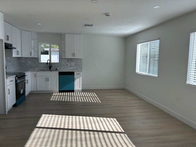 Foto del edificio - 13344 Hubbard St