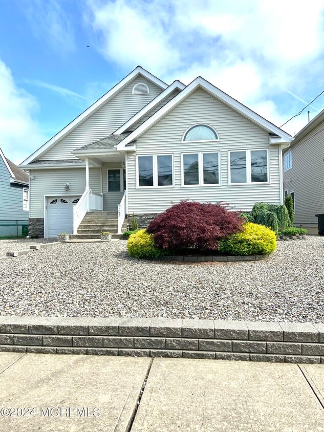 105 Sanborn Ave, Point Pleasant Beach, NJ 08742 House Rental in Point
