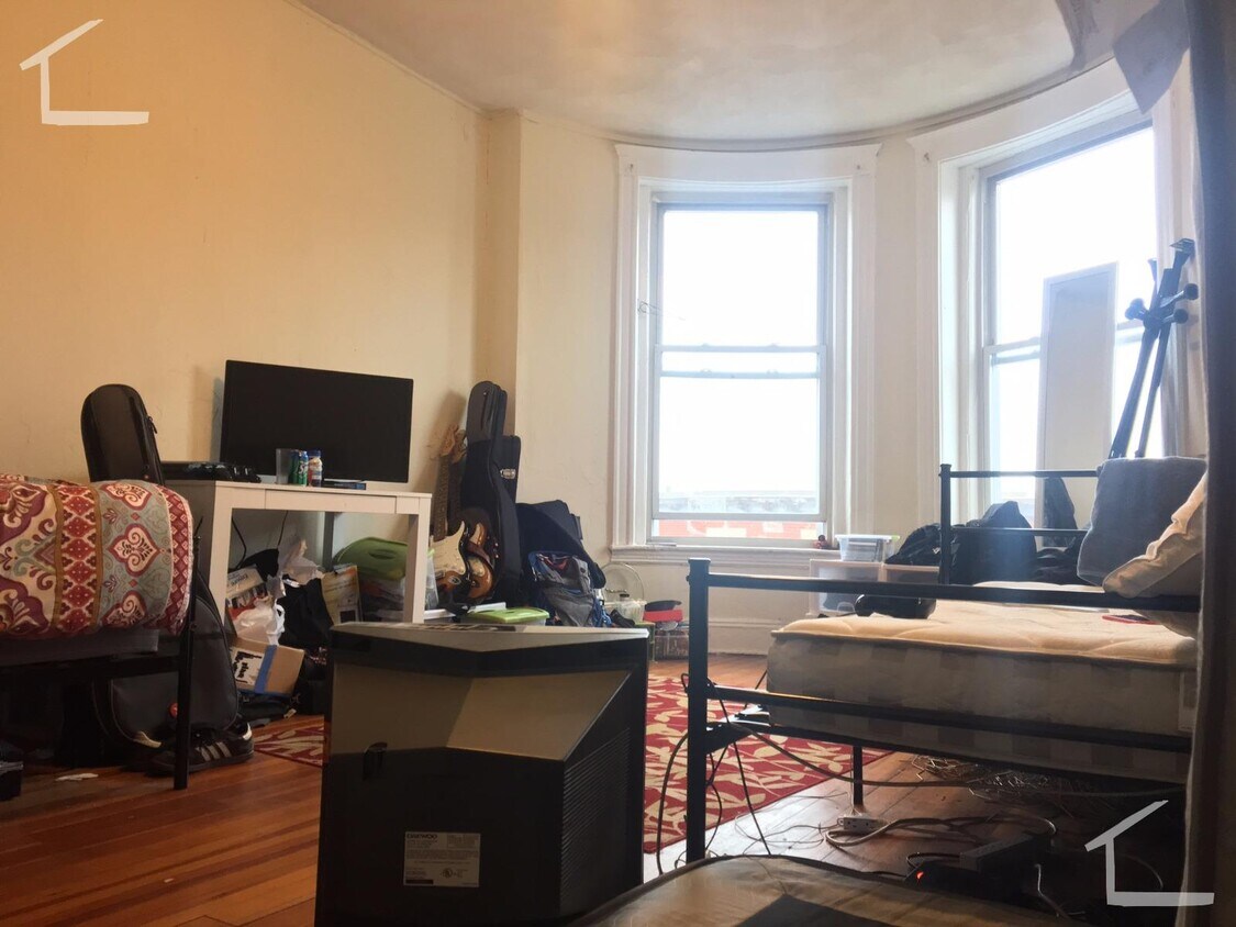 11 Mount Hood Rd Unit 5, Boston, MA 02135 11 Mount Hood Rd Boston, MA