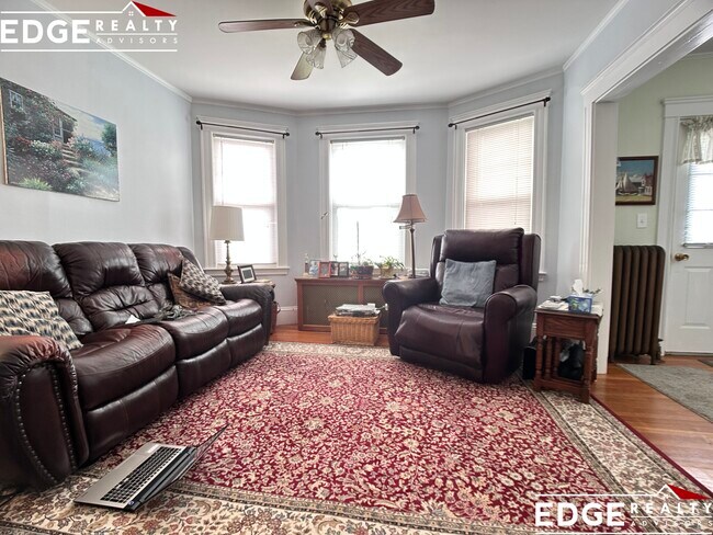 Building Photo - 37 Atkins St