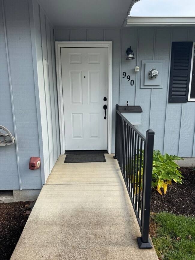 Foto del edificio - Available now!!! Beautiful Springfield Con...