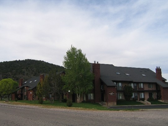 Primary Photo - 390 E 300 S
