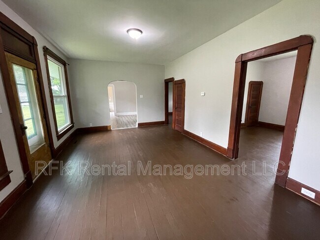 Foto del edificio - 312 S Main St