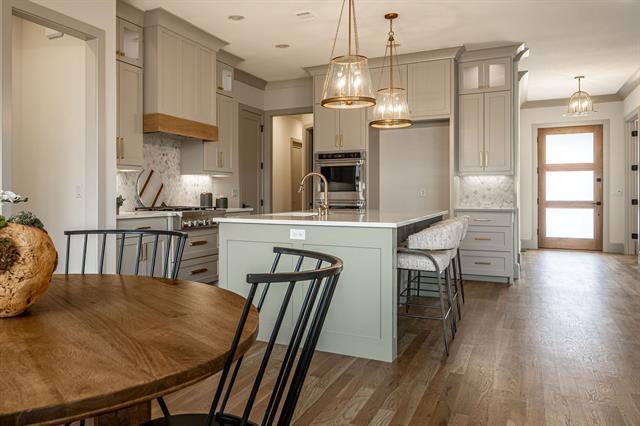 Foto del edificio - 317 Travis St