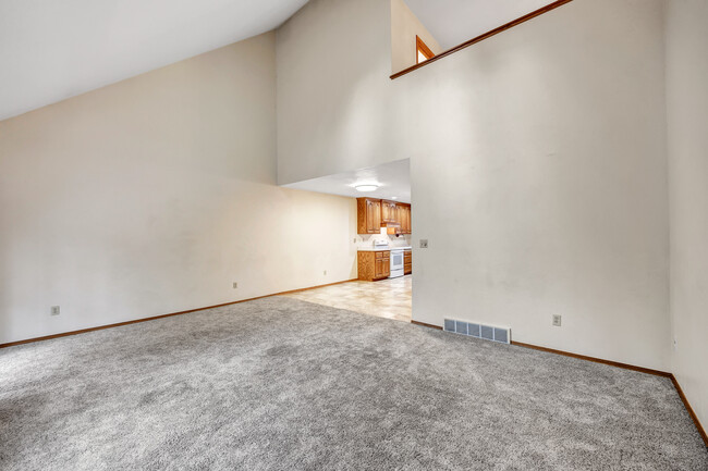 Building Photo - 13457 Velp Ave