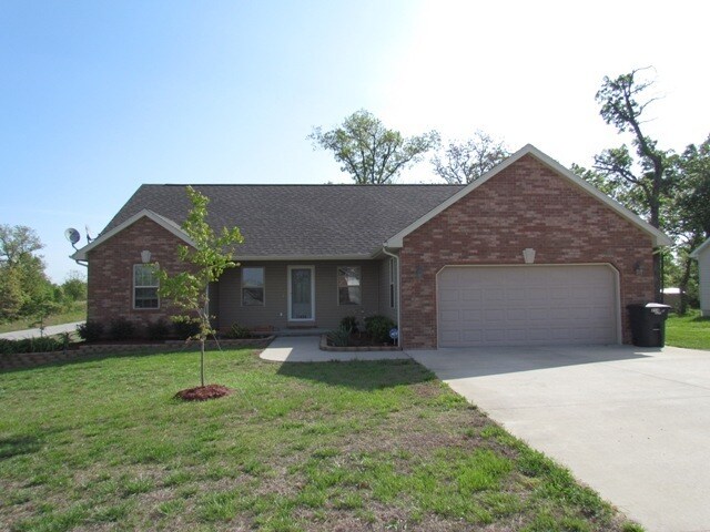 Foto del edificio - Available in 10/22!!