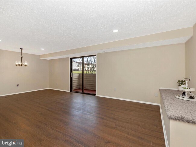 Building Photo - 531 Heather Ridge Dr