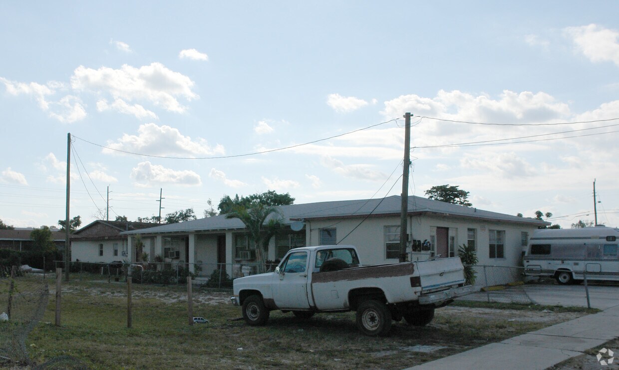 Primary Photo - 1012 NW 2nd Ave
