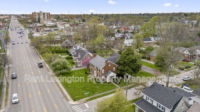 Foto del edificio - 3401 Nicholasville Rd