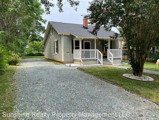 Foto del edificio - 3 br, 2 bath House - 807 North Ave