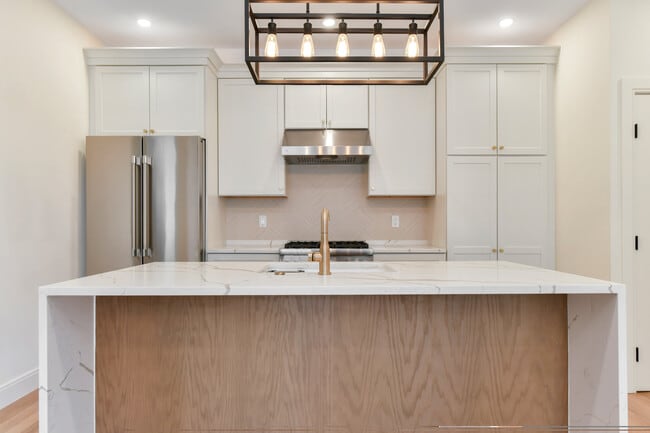 Building Photo - 36 McKone St