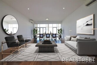 Building Photo - LUXURY 3 BR 2 Bath in Queens!