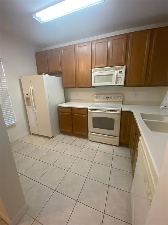 Building Photo - 764 Chelsea Dr